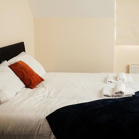Avril Warwickshire Home Stay Нанітон Екстер'єр фото