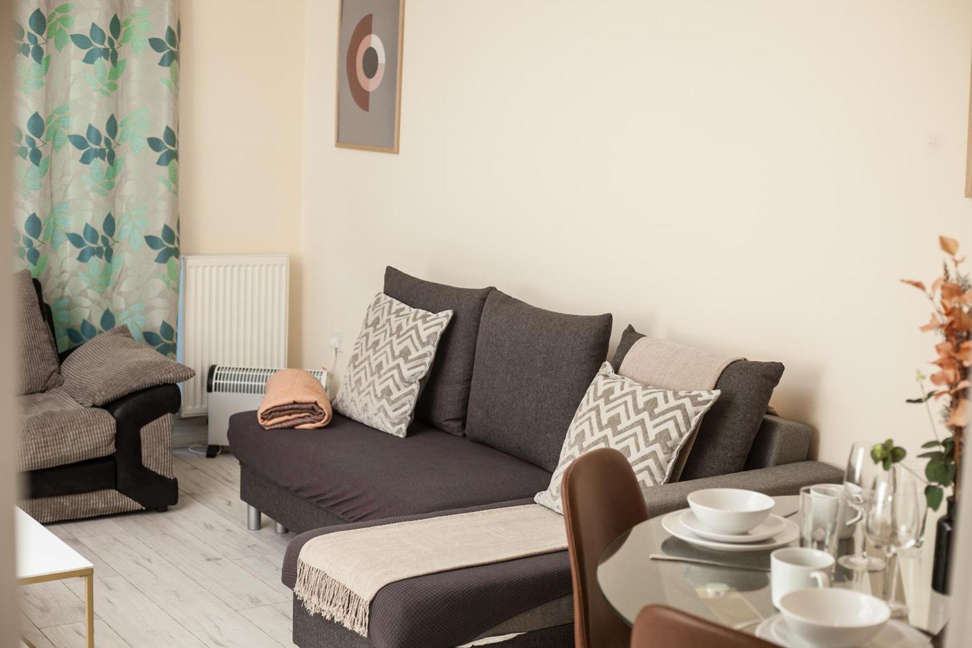 Avril Warwickshire Home Stay Нанітон Екстер'єр фото