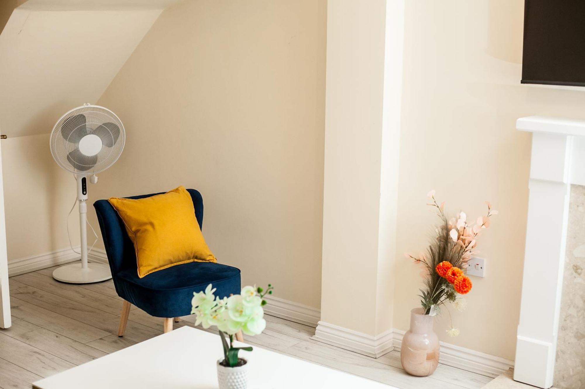 Avril Warwickshire Home Stay Нанітон Екстер'єр фото